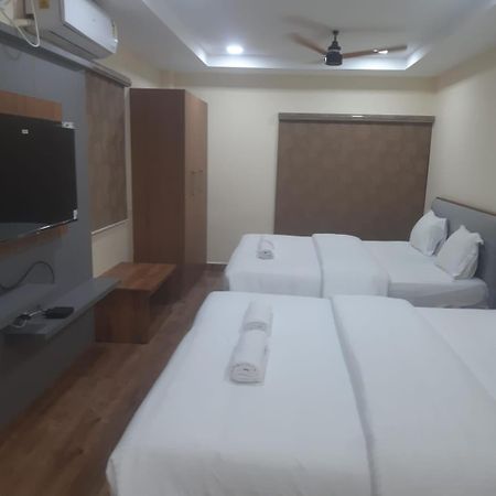 Lakshmi Narayana Grand Hotel Kanchipuram Exterior foto