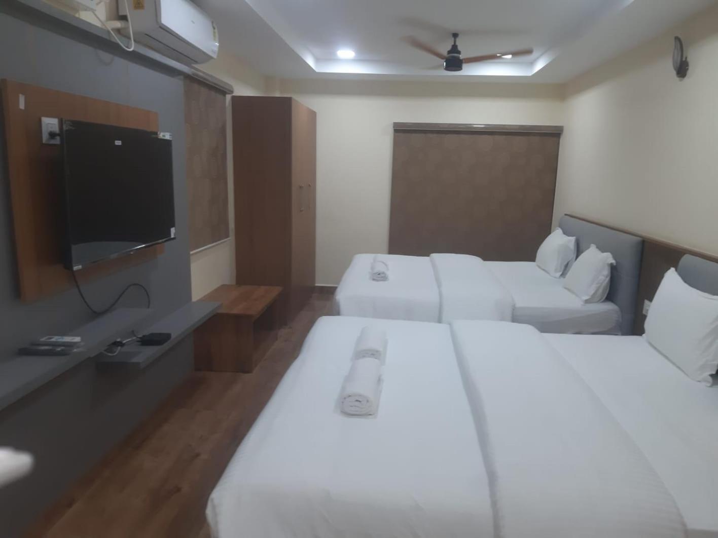 Lakshmi Narayana Grand Hotel Kanchipuram Exterior foto